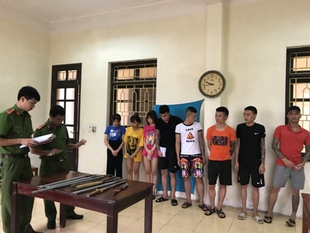 Ninh Bình: Bắt nhóm thanh niên mở 'tiệc' ma túy trong phòng trọ