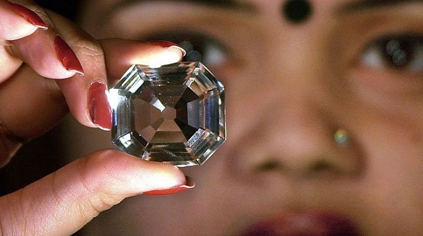 Hơn 1 triệu tỷ tấn kim cương vẫn nằm trong lòng đất