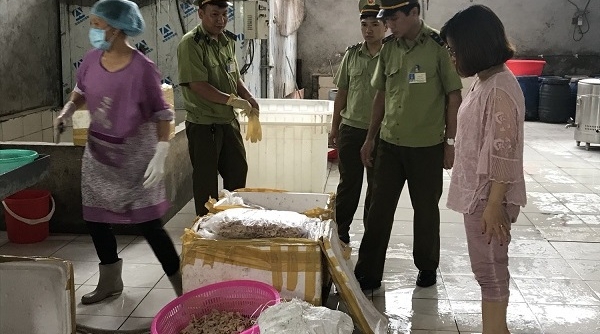 QLTT Lạng Sơn thu giữ 245 kg lòng lợn nhập lậu
