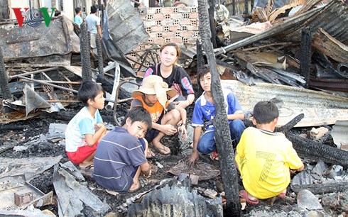 Các gia đình Việt kiều ở Campuchia ổn định cuộc sống sau vụ hỏa hoạn