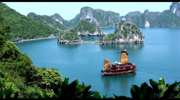 Quảng Ninh: Sẽ tiếp tục tăng giá vé tham quan Vịnh Hạ Long