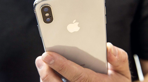 IPhone của Apple bị ảnh hưởng vì cuộc chiến thương mại Mỹ - Trung Quốc?