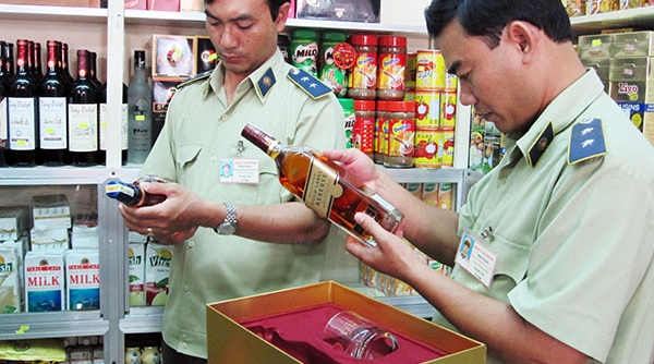 Lai Châu: Thu NSHH hơn 1 tỷ đồng từ công tác chống buôn lậu, GLTM và hàng giả