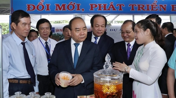 Thủ tướng Nguyễn Xuân Phúc dự Hội nghị xúc tiến đầu tư tỉnh Tiền Giang