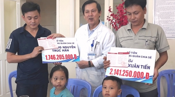 TP Đà Nẵng: Trao tiền ủng hộ cho 2 nạn nhân vụ TNGT thảm khốc tại Quảng Nam