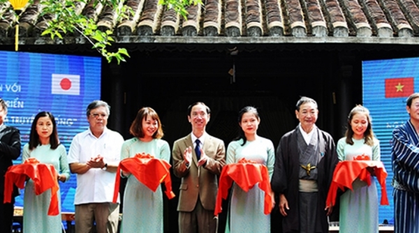 TP. Hội An (Quảng Nam): Giao lưu trưng bày sản phẩm tơ lụa - thổ cẩm truyền thống