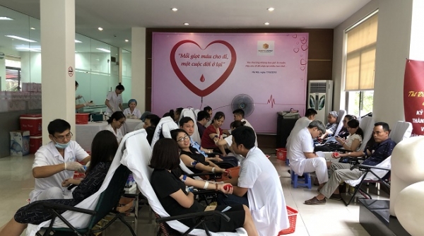 Hơn 300 người tham gia chương trình 'Mỗi giọt máu, một tấm lòng'