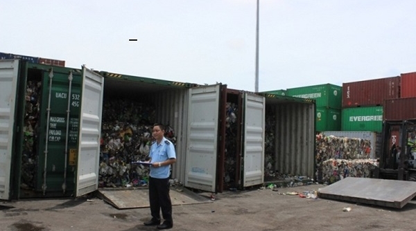 Hải quan Hải Phòng: Ngăn chặn kịp thời 3 container phế liệu không phép vào cảng Hải Phòng