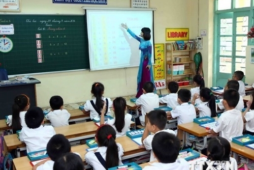 Hà Nội: Công bố 33 số điện thoại tiếp nhận phản ánh lạm thu đầu năm học