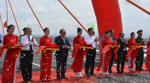 Quảng Ninh: Chính thức thông xe cây cầu 7000 tỉ và cao tốc Hạ Long Vân Đồn