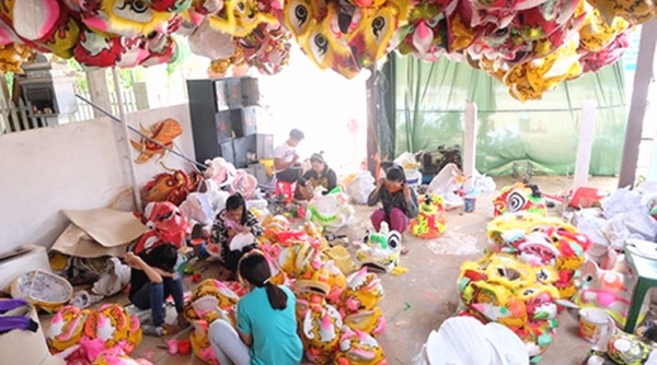 Quảng Nam: Đồ chơi trung thu truyền thống Việt chiếm lĩnh thị trường
