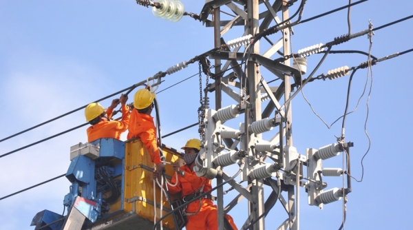Điện lực Đà Nẵng: Nâng cấp đường dây trung phục vụ nhu cầu điện tại KCN Hòa Khánh
