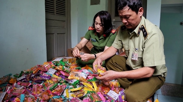 Hà Nội: Phát hiện gần 2.000 chiếc bánh trung thu không rõ nguồn gốc xuất xứ