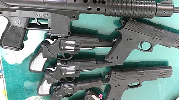 Thu giữ 2.100 khẩu súng đồ chơi nhập lậu tại Thanh Hóa