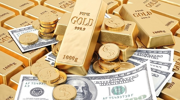 USD tăng vọt, vàng giảm sâu
