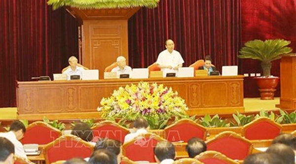 Hội nghị Trung ương 8: Thủ tướng điều hành phiên thảo luận về tình hình kinh tế - xã hội