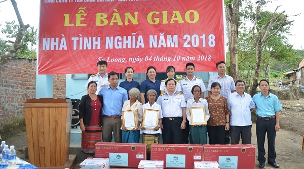 Tổng công ty Tân Cảng Sài Gòn trao nhà tình nghĩa tại Gia Lai và Kon Tum