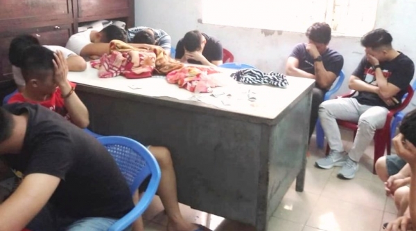 Đà Nẵng: Bắt giữ 25 thanh niên nam nữ “phê” ma túy tại quán Karaoke