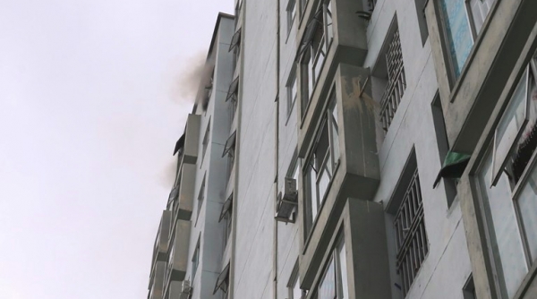 Đà Nẵng: Cháy chung cư sau tiếng nổ lớn, hàng trăm người dân hoảng loạn tháo chạy