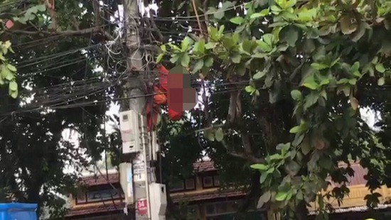 Điện lực Thừa Thiên – Huế: Công nhân tử vong sau khi sửa lưới hạ áp trên cột điện