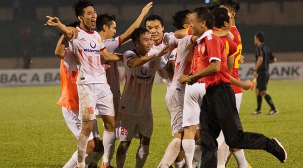 Nam Định trụ hạng thành công sau trận thắng play-off nghẹt thở