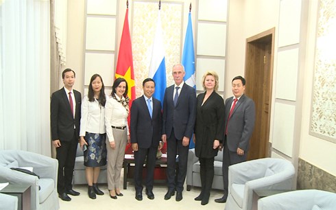 Đại sứ Việt Nam Ngô Đức Mạnh thăm và làm việc tại tỉnh Ulyanovsk