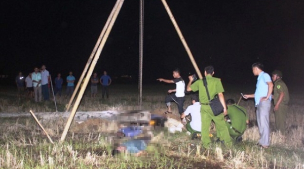 Hà Tĩnh: Kéo dây điện, 4 người bị giật tử vong
