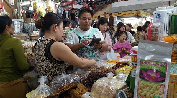 Đà Nẵng: Triển khai dán tem truy xuất nguồn gốc thực phẩm ở chợ Hàn