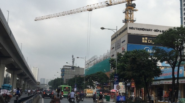 Vụ cẩu tháp nguy hiểm tại Gold Tower 275 Nguyễn Trãi: Phục Hưng Holdings im lặng, chính quyền nhắc nhở...