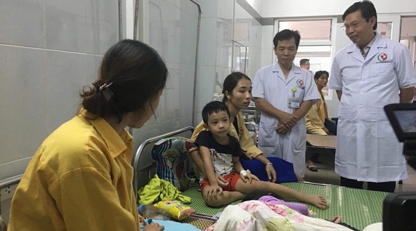 Hà Nội: Hơn 100 trẻ nhập viện do nghi bị ngộ độc thực phẩm