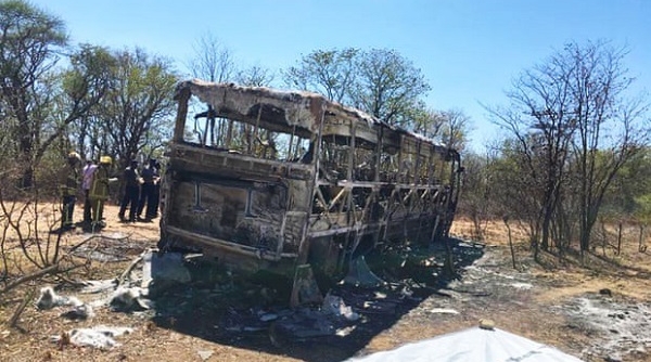 Zimbabwe: Nổ xe buýt, ít nhất 42 người thiệt mạng