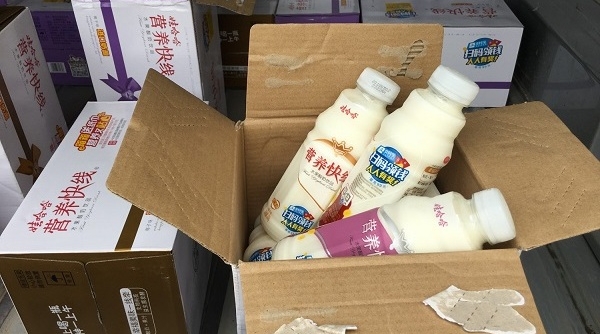 Sữa chua Trung Quốc nhập lậu: Mối lo ngại cho người tiêu dùng