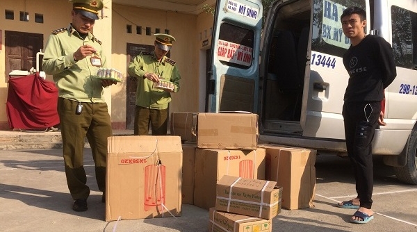 Lạng Sơn: Thu giữ hơn 8.000 lọ kẹo Trung Quốc nhập lậu