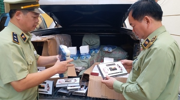 Lạng Sơn: Tịch thu lô mỹ phẩm nghi giả nhãn hiệu trị giá 54 triệu đồng