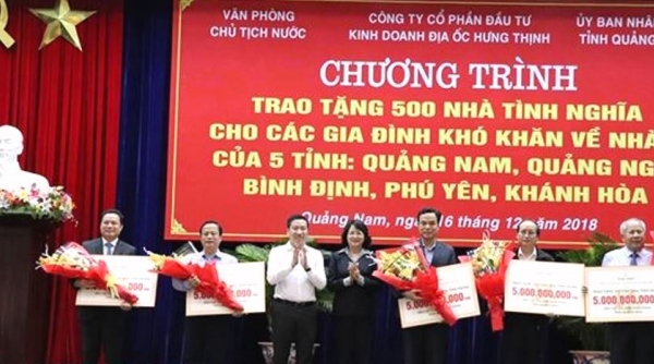 Quảng Nam: Phó chủ tịch nước thăm gia đình dân quân tử vong cứu người trong lũ