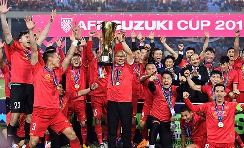 Fox Sports Asia ca ngợi các cầu thủ Việt Nam là những chú rồng vàng