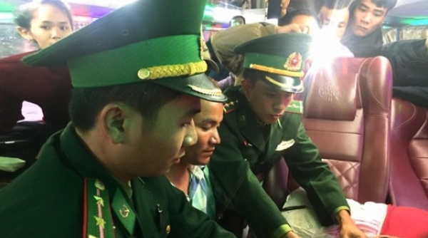Hà Tĩnh: Bắt đối tượng “ôm” hơn 500 viên hồng phiến từ Lào về