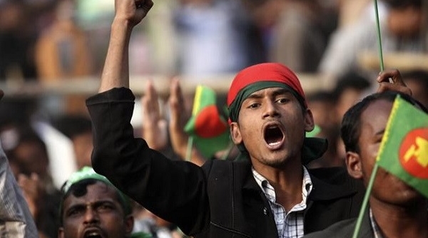 Bạo lực bùng phát trong ngày tổng tuyển cử tại Bangladesh