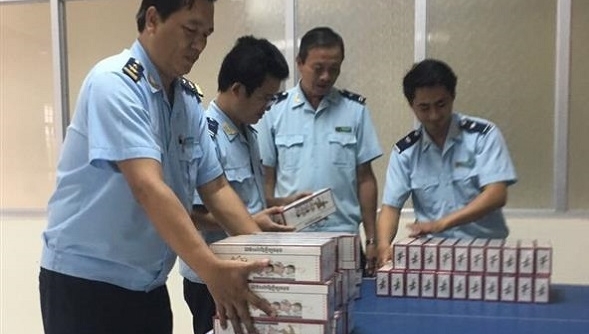 Hải quan Long An: Bắt giữ 500 gói thuốc lá ngoại nhập lậu