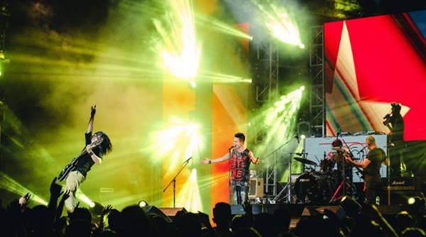 Đại nhạc hội V-Rock 2019: 'Thắp lửa' tình yêu rock Việt