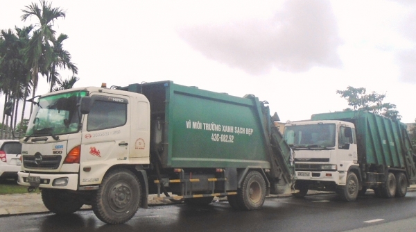 Đà Nẵng: Dân chặn xe vào bãi rác Khánh Sơn, 1.000 tấn rác tồn đọng trên đường phố