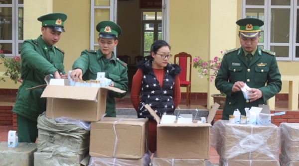 Quảng Ninh: Bắt giữ đối tượng cùng hơn 2.000 lọ kem dưỡng da nhập lậu