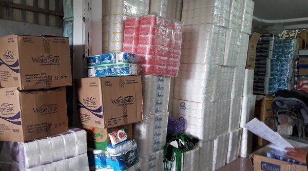 Hà Nội: Tạm giữ hàng nghìn cuộn giấy vệ sinh nghi giả mạo nhãn hiệu