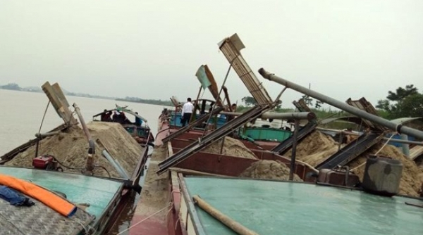Nghệ An: Thu giữ hơn 120m3 cát khai thác trái phép