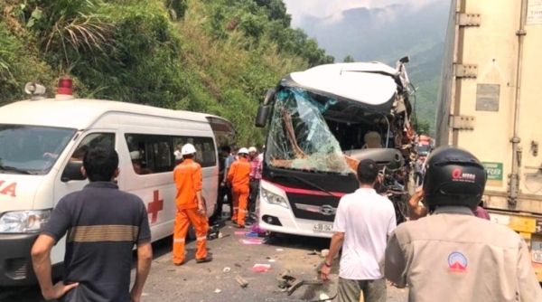 Đà Nẵng: Vụ tai nạn khiến hàng chục người nhập viện do xe khách lấn làn đường