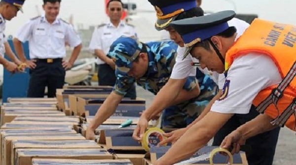 Lực lượng Cảnh sát biển thu nộp NSNN hơn 2 tỷ đồng tiền xử phạt hàng hóa buôn lậu