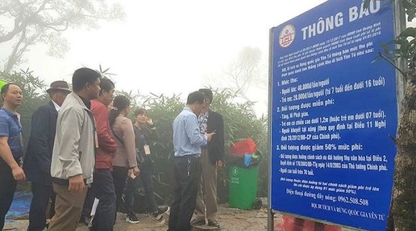 Du khách ngỡ ngàng khi xuất hiện trạm 'BOT' chặn lối lên Chùa Đồng