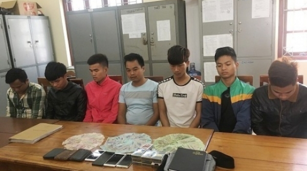 Hà Tĩnh: Bắt giữ ổ nhóm đánh bạc “náo loạn” miền quê