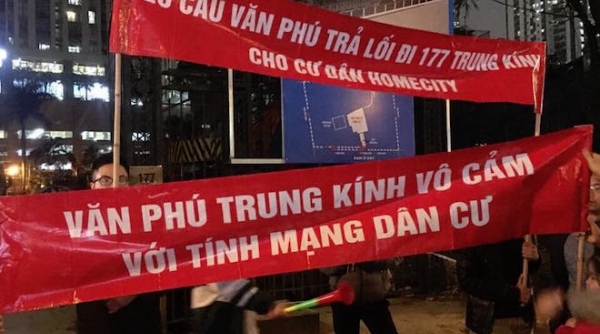 Hà Nội: Chủ đầu tư chặn đường, cư dân Home City bức xúc