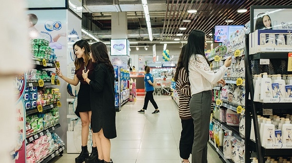 Người tiêu dùng Việt hào hứng trải nghiệm công nghệ mua sắm ‘siêu tốc’ VinMart Scan & Go
